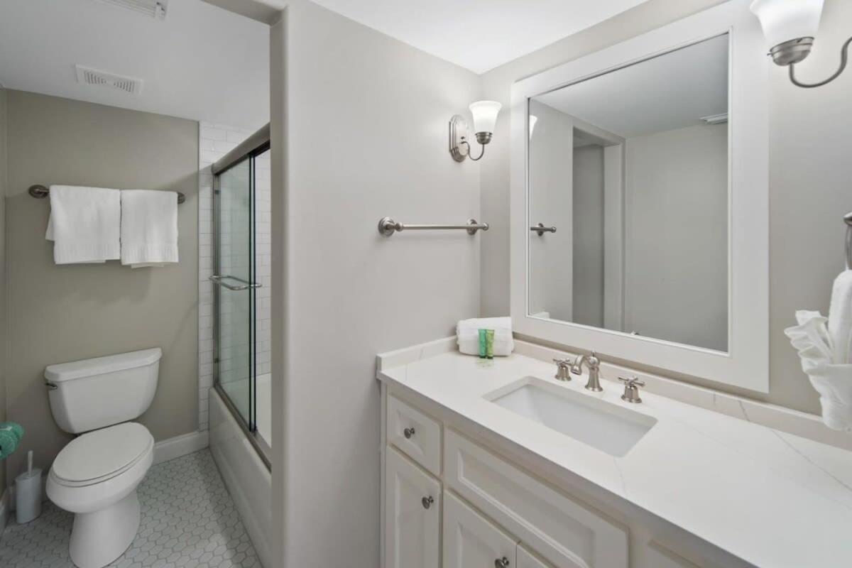 Newly Renovated Condo With Private Balcony! Panama City Beach Exteriör bild