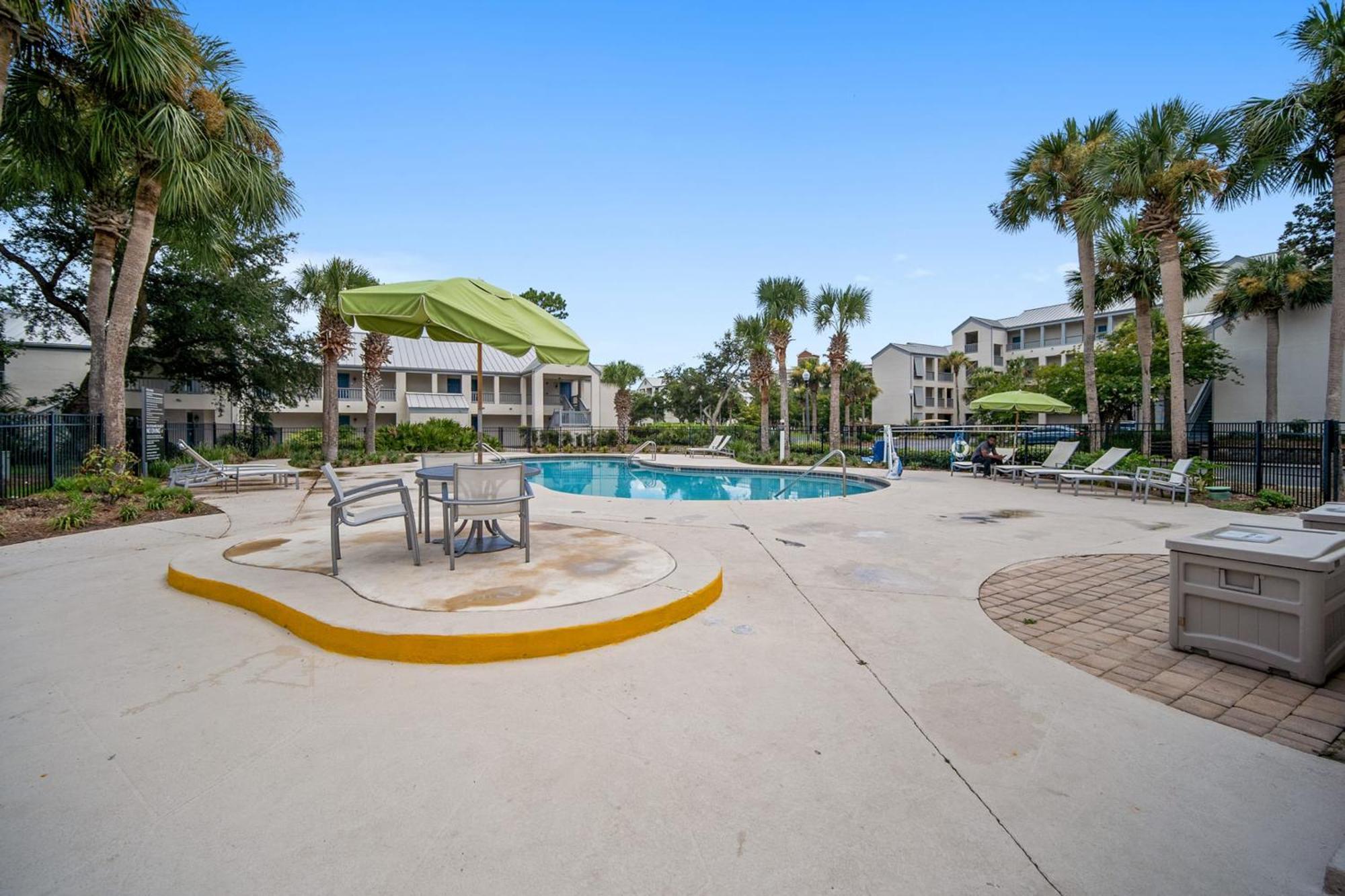 Newly Renovated Condo With Private Balcony! Panama City Beach Exteriör bild
